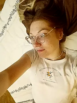 Snapshot of _Sweet_Love_ chatting on December 2024 03:17:02 AM Sweet Love online show from December 2024 03:17:02 AM