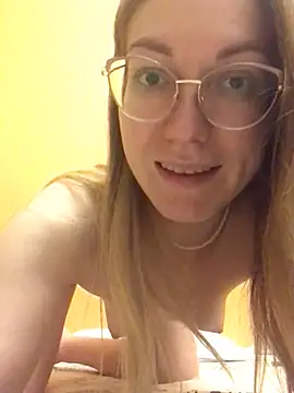Snapshot of _Sweet_Love_ chatting on January 2025 12:59:01 AM Sweet Love online show from January 2025 12:59:01 AM