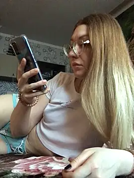 Snapshot of _Sweet_Love_ chatting on February 2025 12:33:01 PM Sweet Love online show from February 2025 12:33:01 PM
