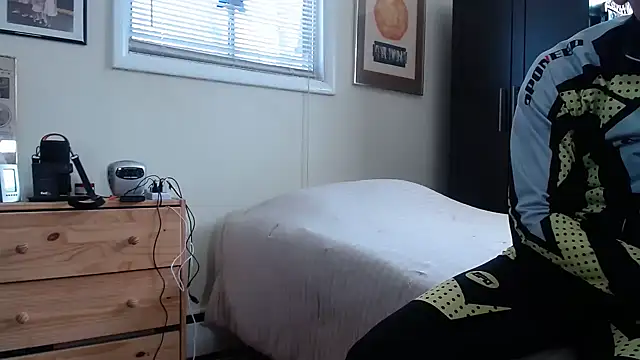 hottottrot691 online show from March 2025 06:30:01 PM