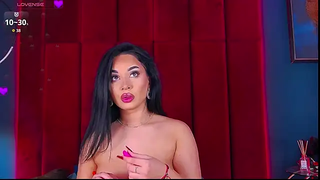 MadyLuxxx online show from October 2025 07:21:02 PM