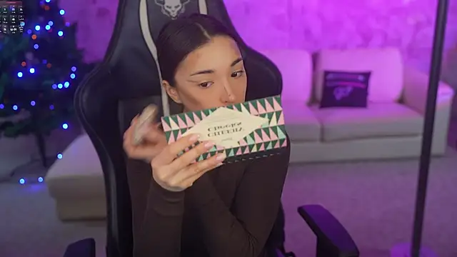 Jasmine Flow online show from December 2025 08:20:02 AM