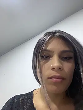 Snapshot of Tiffanysurez_ chatting on February 2026 12:50:02 AM Tiffanysurez online show from February 2026 12:50:02 AM