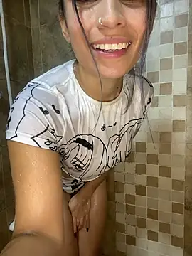 Snapshot of Tiffanysurez_ chatting on February 2026 01:51:01 AM Tiffanysurez online show from February 2026 01:51:01 AM