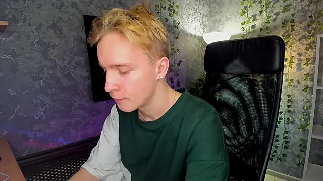 AlexxSweet online show from December 2024 07:35:01 AM