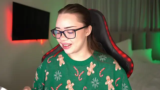 Snapshot of VixenMia chatting on December 2024 03:29:02 AM VixenMia online show from December 2024 03:29:02 AM