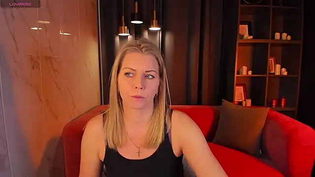 Annie Light online show from December 2024 05:39:02 AM