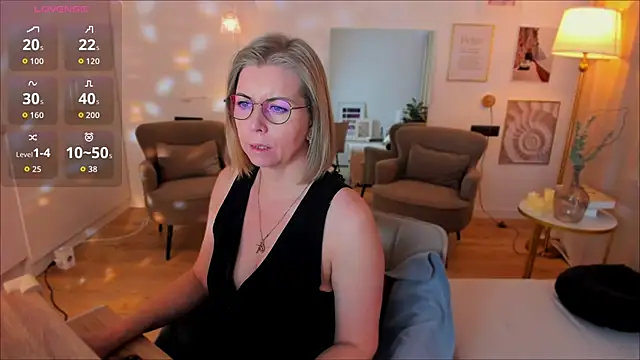 Annie Light online show from February 2026 06:34:02 AM