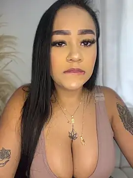 Luisa Fernandaa online show from July 2026 09:51:01 PM