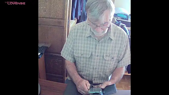 Snapshot of terrybare chatting on June 2026 03:58:02 PM terrybare online show from June 2026 03:58:02 PM