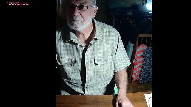 Snapshot of terrybare chatting on July 2026 12:23:01 PM terrybare online show from July 2026 12:23:01 PM