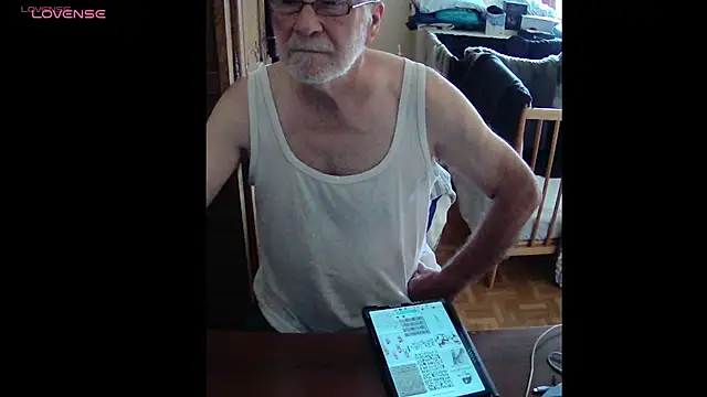 Snapshot of terrybare chatting on July 2026 12:34:01 PM terrybare online show from July 2026 12:34:01 PM