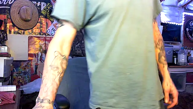 CloudDadddyyy420 online show from October 2025 08:22:01 AM