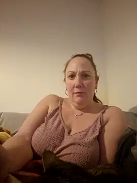 Wisie Cutie online show from January 2025 10:34:02 PM