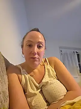 Wisie Cutie online show from February 2026 07:13:02 PM