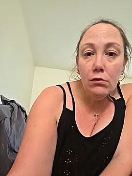 Wisie Cutie online show from March 2026 10:19:02 AM