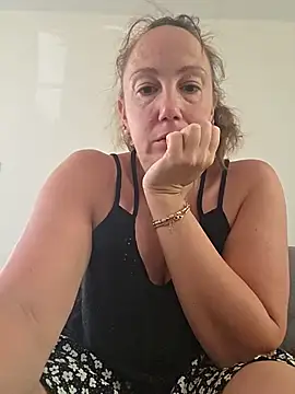 Snapshot of Wisie_Cutie chatting on June 2026 09:00:01 AM Wisie Cutie online show from June 2026 09:00:01 AM