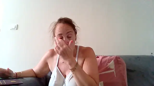 Snapshot of Wisie_Cutie chatting on July 2026 09:27:01 AM Wisie Cutie online show from July 2026 09:27:01 AM