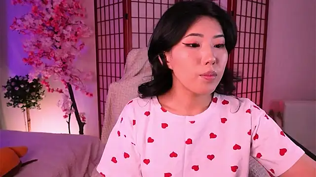 Wendy  Hills online show from September 2025 05:42:01 AM