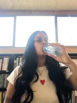 Annya-sweet online show from October 2025 02:28:02 PM