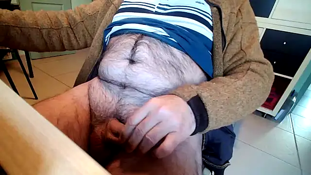 Dan3106x online show from December 2024 01:03:01 PM