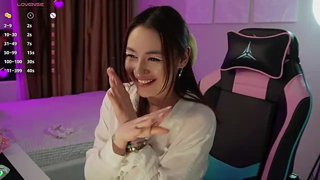 Snapshot of Fiona-Love chatting on April 2026 07:58:01 PM Fiona-Love online show from April 2026 07:58:01 PM