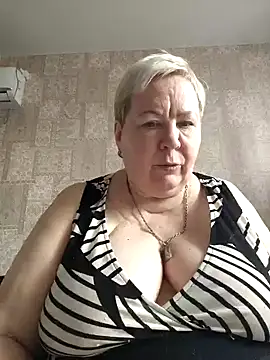 EffectFiona online show from March 2025 11:19:01 AM