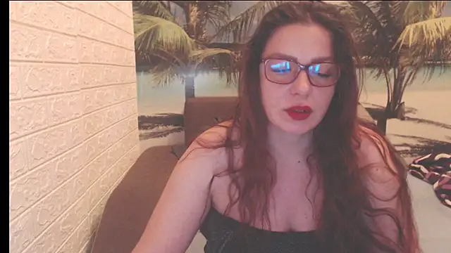 Queen  Natasha online show from November 2025 10:15:01 PM