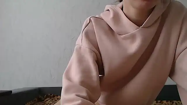 HoneyWiles online show from February 2026 02:23:02 PM