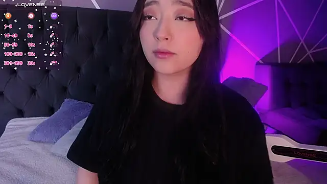 Miss Loise online show from March 2025 12:51:01 PM