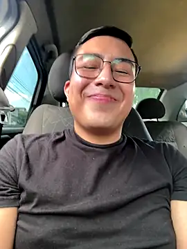 andrewmhilton  online show from October 2025 05:46:02 PM