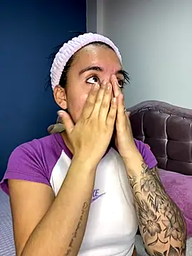 Snapshot of _Tammyy chatting on October 2025 11:19:01 AM Tammyy online show from October 2025 11:19:01 AM