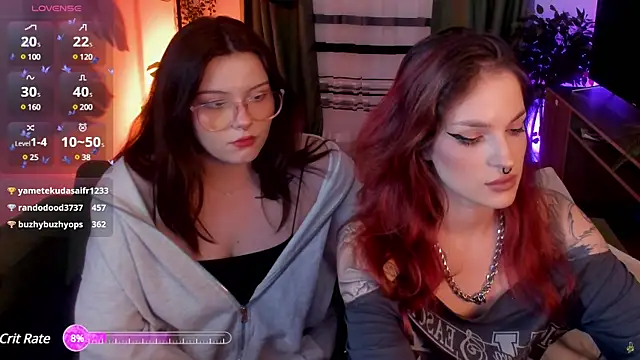 Snapshot of BratzieDarsie chatting on December 2024 11:51:02 AM BratzieDarsie online show from December 2024 11:51:02 AM