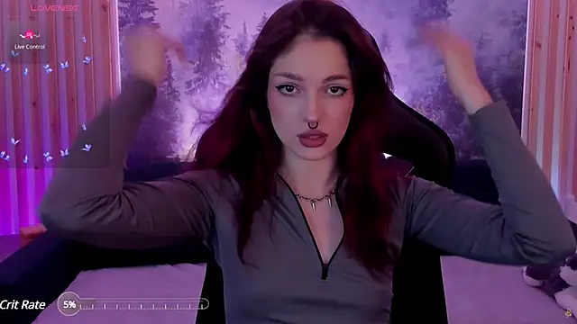 Snapshot of BratzieDarsie chatting on December 2024 08:23:02 AM BratzieDarsie online show from December 2024 08:23:02 AM