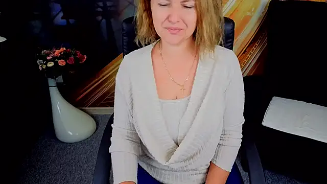 EmmaxPark online show from October 2025 05:51:01 AM