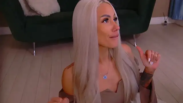 Bailey Rush online show from April 2026 06:03:01 PM