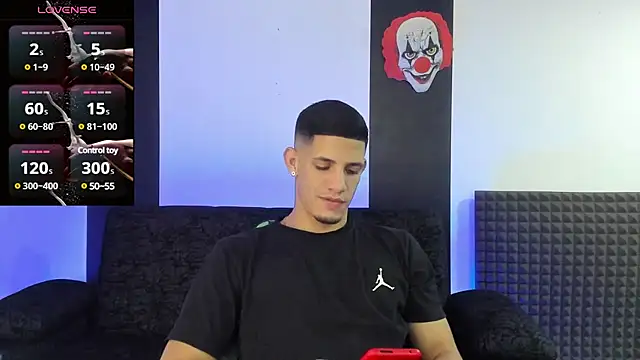 jhonnysnow17 online show from February 2025 06:43:02 AM