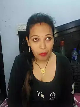 Poojabhabi101 online show from January 2025 05:11:02 PM