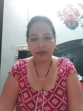 Poojabhabi101 online show from February 2026 05:47:02 AM