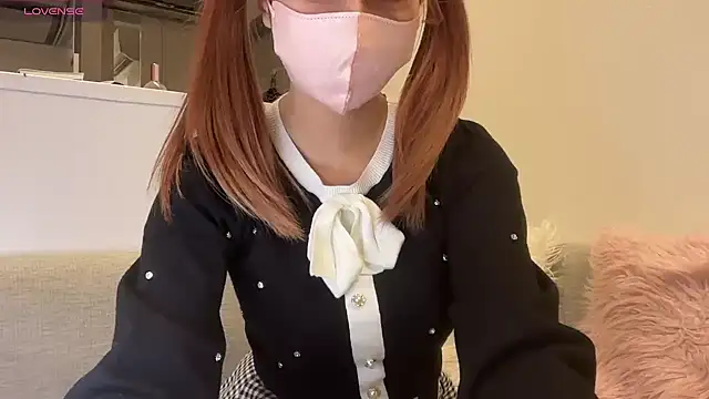 Snapshot of Ray-00 chatting on December 2024 10:10:02 AM Ray-00 online show from December 2024 10:10:02 AM