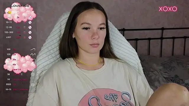 lil luna x online show from September 2025 08:41:01 PM