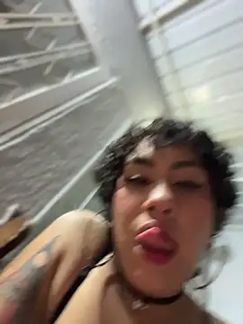 Snapshot of ZahaRoseee chatting on February 2026 12:22:02 AM ZahaRoseee online show from February 2026 12:22:02 AM