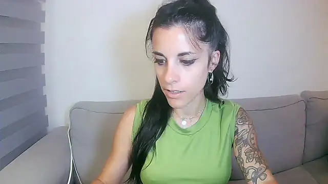 Snapshot of secretoeternoo chatting on June 2026 10:40:02 PM secretoeternoo online show from June 2026 10:40:02 PM