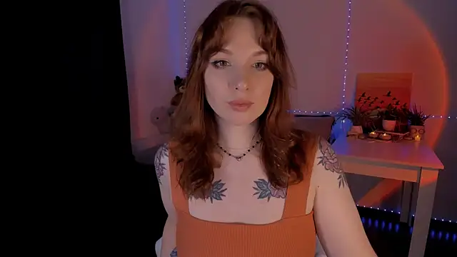 Snapshot of mia_x_love chatting on December 2024 06:48:02 PM mia x love online show from December 2024 06:48:02 PM