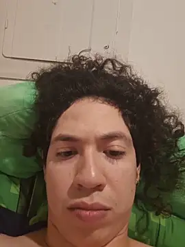 LiverandBrat77 online show from September 2025 12:25:01 AM