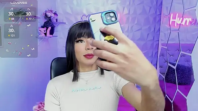 hurrencam online show from March 2025 01:06:02 PM