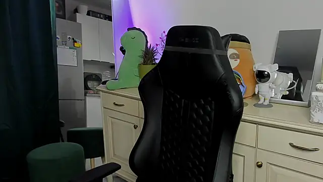 Vincent Strong online show from April 2026 09:23:02 AM