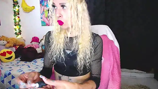 flaquita corall online show from April 2026 06:12:02 PM