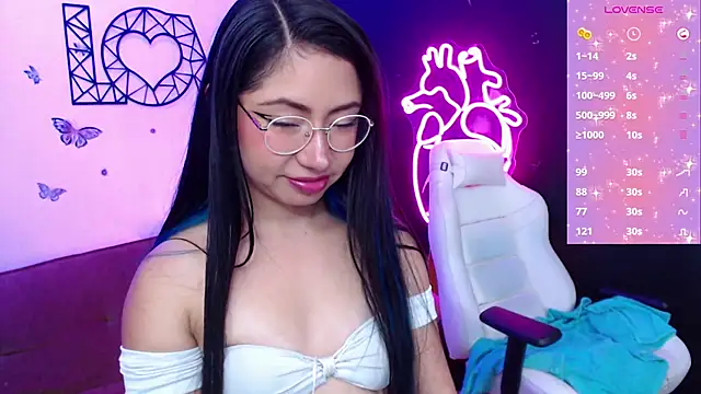 Snapshot of demyanderson_ chatting on February 2025 10:34:01 PM demyanderson online show from February 2025 10:34:01 PM