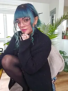 anyalikestosuck online show from November 2025 09:05:02 PM